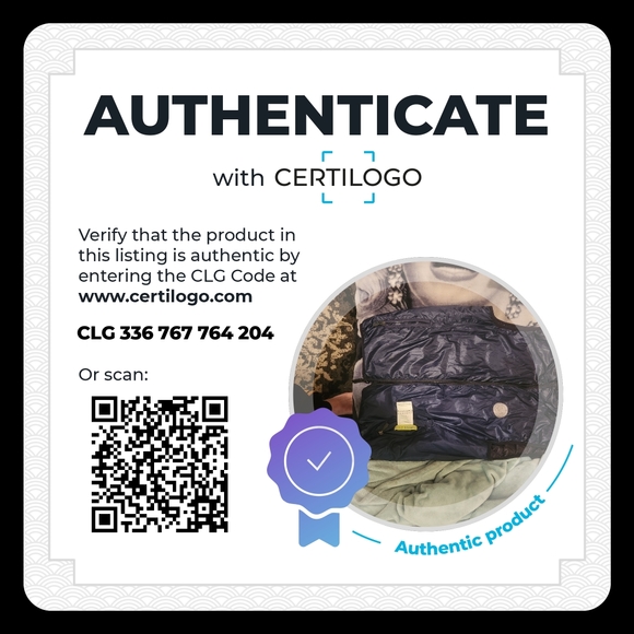 100% authentic!!!! The first ever Versace reversible vest ever created in 1990 - Picture 3 of 3